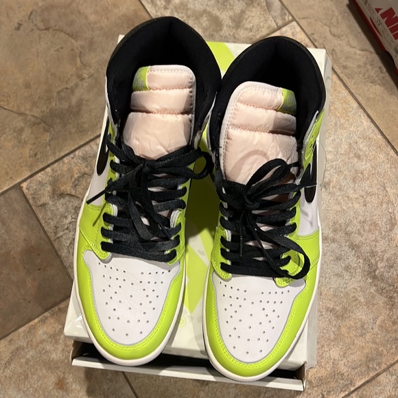 Air Jordan 1 size 12 NEVER worn - Picture 3 of 3